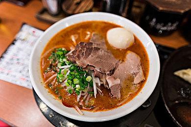 免费古墓丽影三部曲太火爆导致Epic游戏商城报错